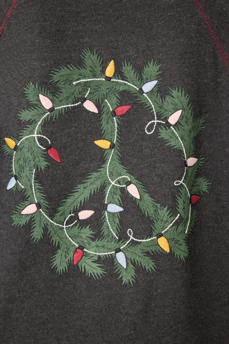 L/S Top Joy World Wreath