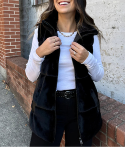 ジャケット・アウター THEREDTHREAD <S flip fur vest> Dylan Reversible Fur Vest – Stevie Sister