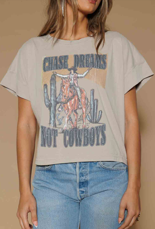 Chase Dreams Hi-Lo Tee