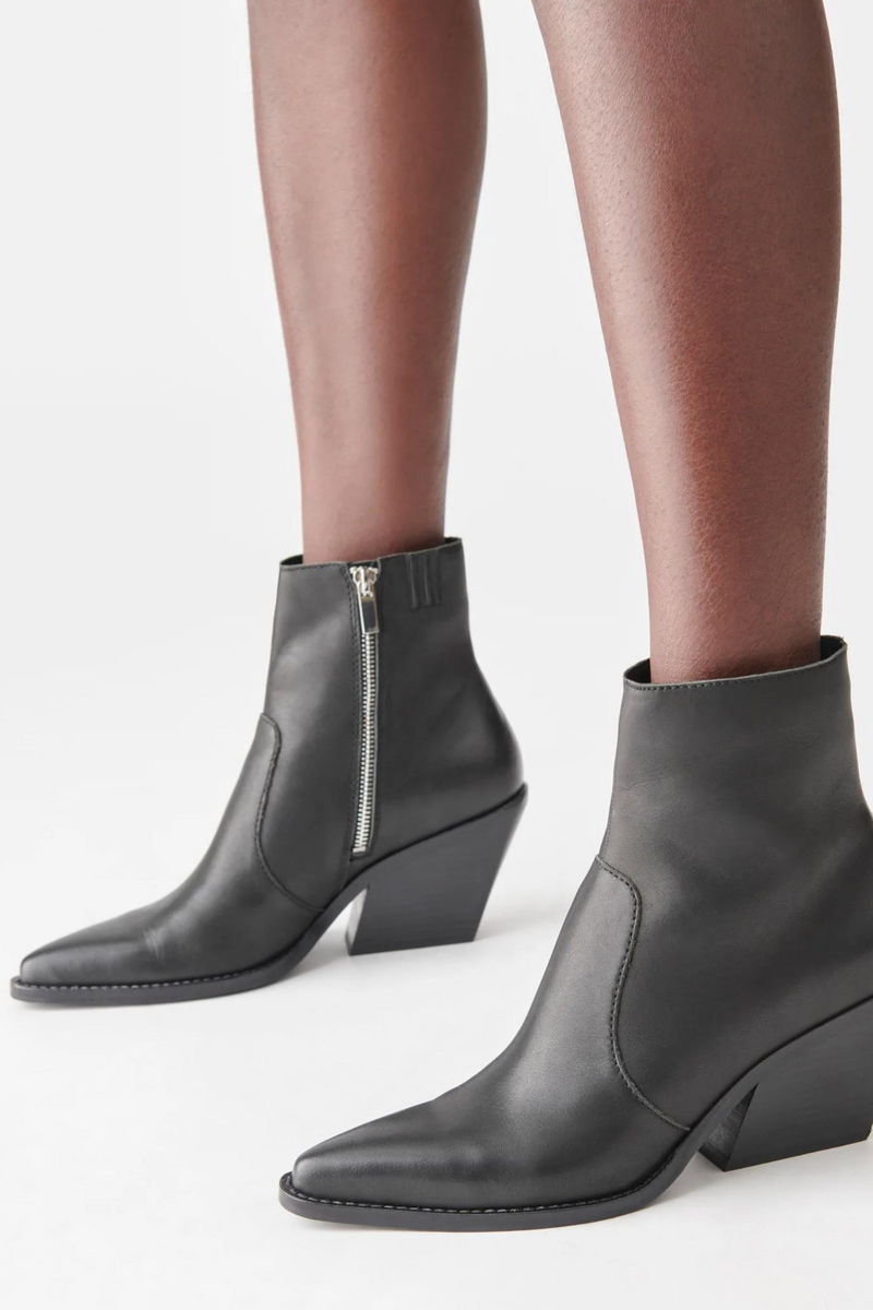 Dolce vita stevie sales bootie