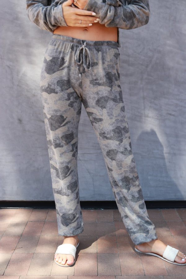 Loungy Sweatpant olive camo - Stevie Sister
