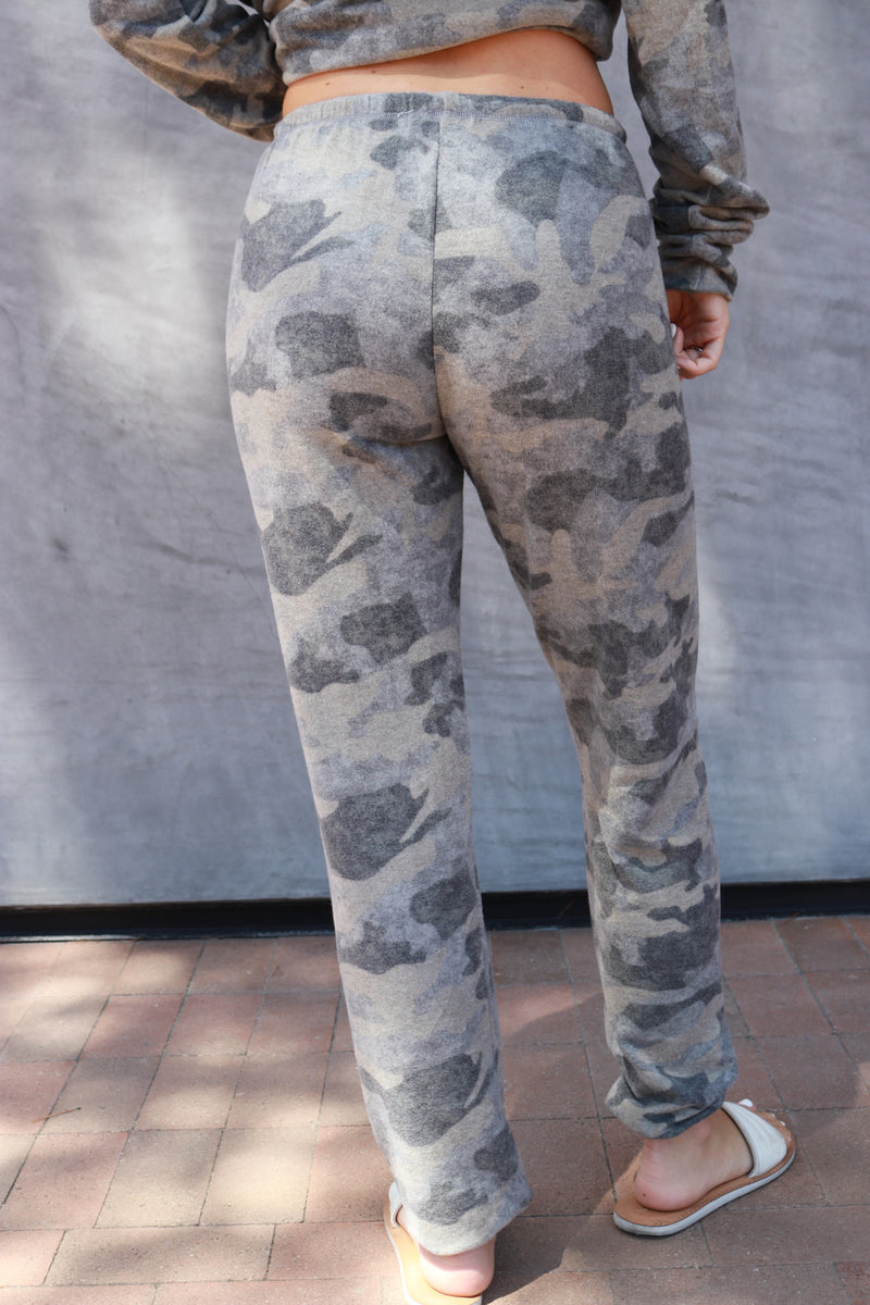 Loungy Sweatpant olive camo - Stevie Sister